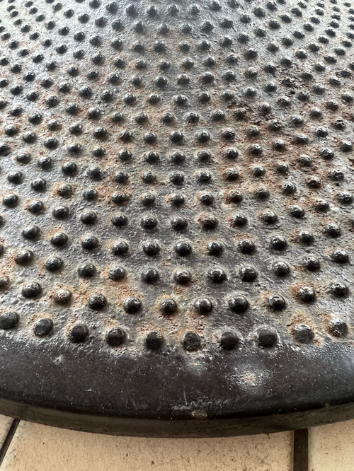 How to paint iron table base?