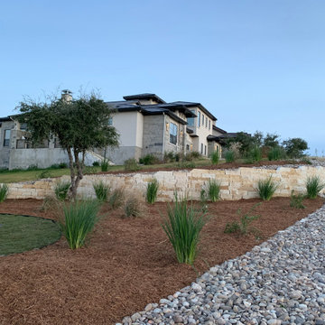 Mod/Transitional: 3,011 ft²/4 bd/3.5 bth/2ST