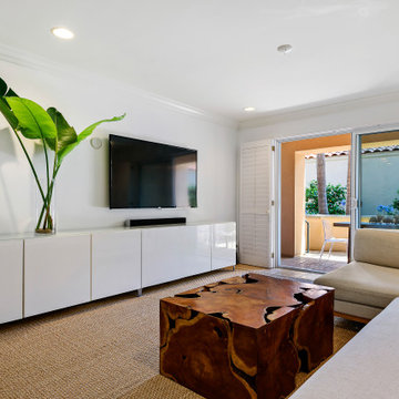 RECENTLY SOLD | Chic Beach Condo