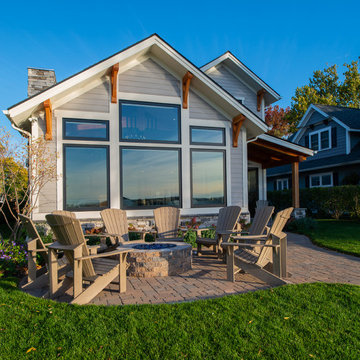 Modern Lake Cottage