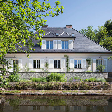 Haus mit Terrassengarten