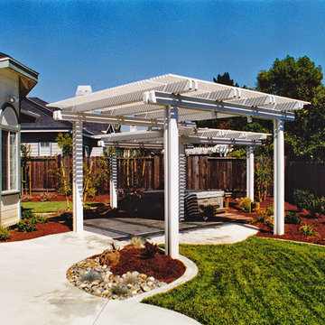 Free-standing Lattice Patio Cover