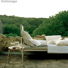 Artefacts: Day Bed