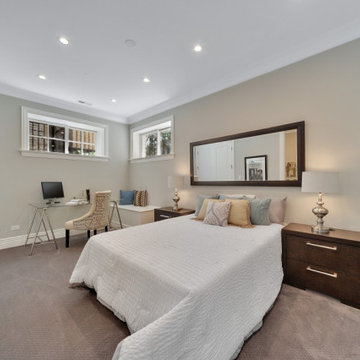 3937 NORTH MARSHFIELD