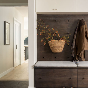 Warm Kitchen Cabinetry & Built-in Dining