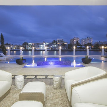 CONTEMPORARY HOME IN FORT LAUDERDALE