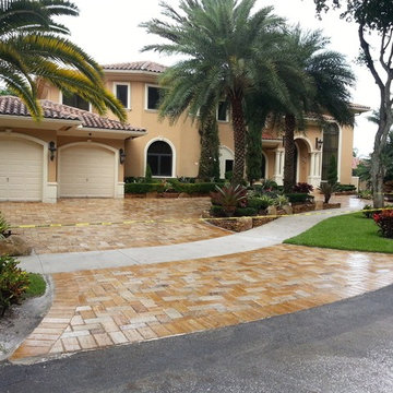 Travertine Driveway Sealed with Cobble Loc