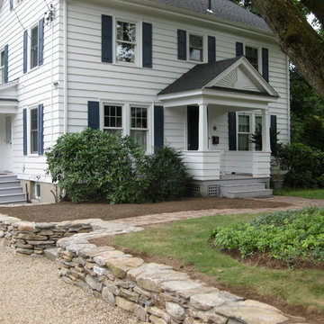 Simple and Sweet Front Drive and Walkway