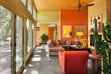 Example of a classic living room design in Albuquerque
