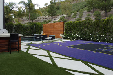 Example of a minimalist home design design in Los Angeles