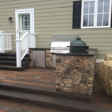 Stone wall for grill