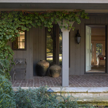 A Sculptor's Retreat in Lake Forest