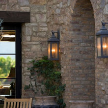 Gail's exterior