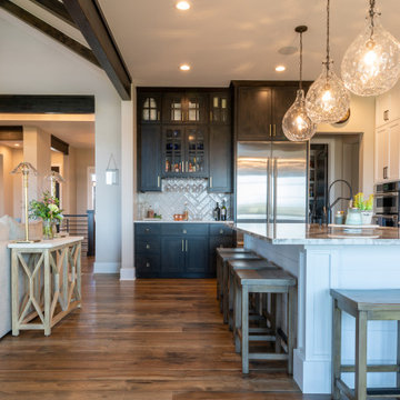 Harmony Club Modern Farmhouse