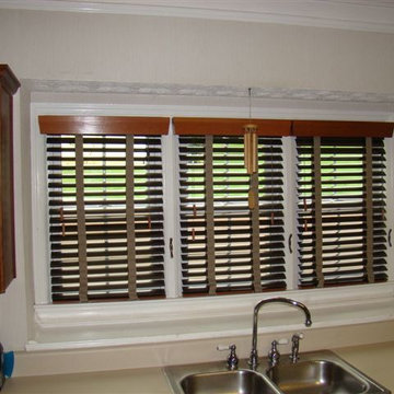 Hunter Douglas Modern Precious Metals® Aluminum Blinds