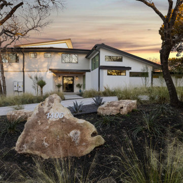 Westlake Hills Contemporary Residence