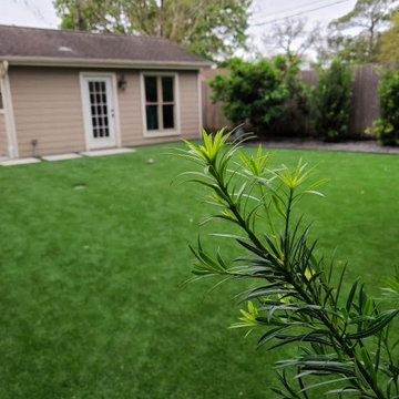 Synthetic Turf Landscape Design w/ Concrete Squares