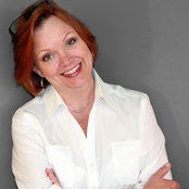 Julie James's photo