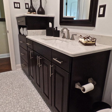 Daisy Hall Bathroom