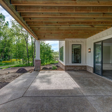 Rustic Farmhouse - Chatham Hills