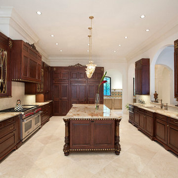 Traditional Kitchen with Island