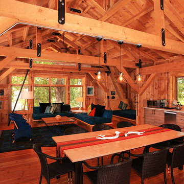 Guest House / Art Studio Loft Space