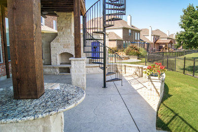 Elegant patio photo in Dallas