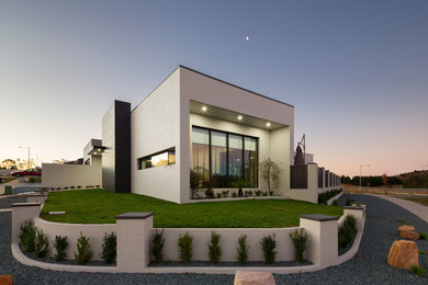 This is an example of a contemporary home in Canberra - Queanbeyan.