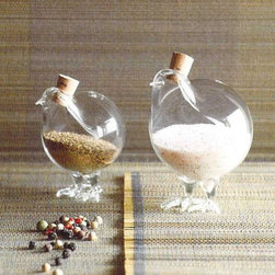 Roost Pair Of Chicks Salt & Pepper Shakers - Set/2 **Next Day Shipping - SKU: TE - Salt And Pepper Shakers And Mills