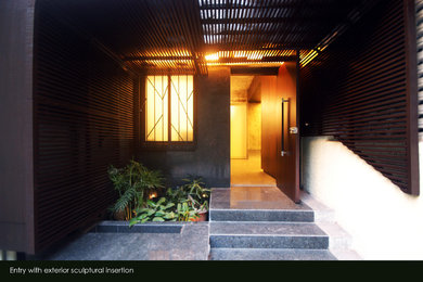 Photo of a contemporary home in Mumbai.