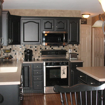 Dark grain oak to Black