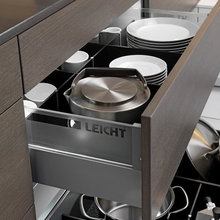 53 Glendale kitchen