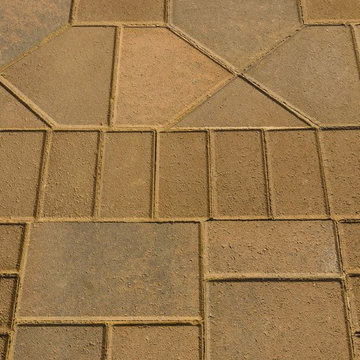Riverside Hills – Geometric Pavers, Curving Walkways & Patios - View 17