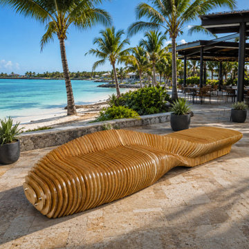 Twist – Custom Bench with Sculptural Elegance