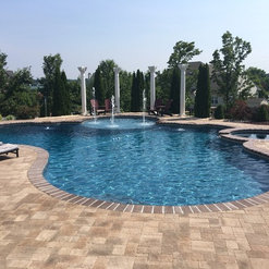 B&B Custom Pools - Emmaus, PA, US 18049