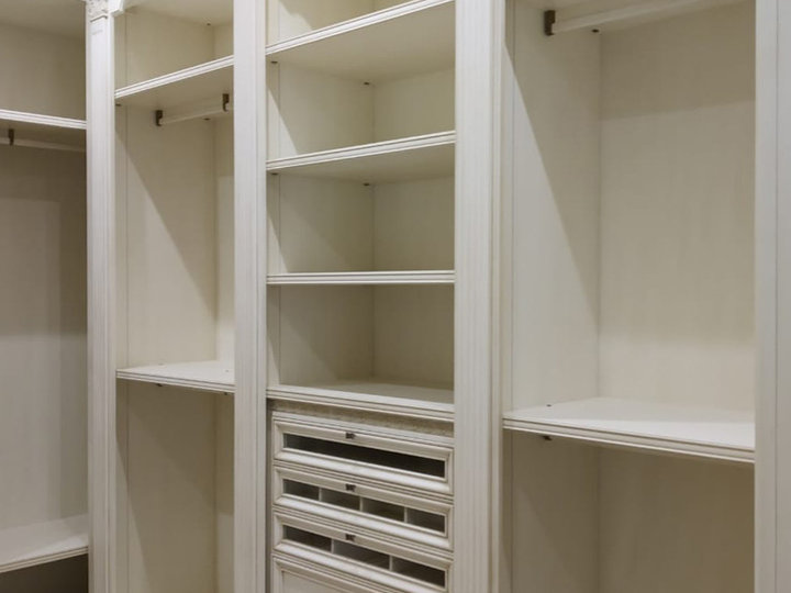 Closet - Transitional Closet