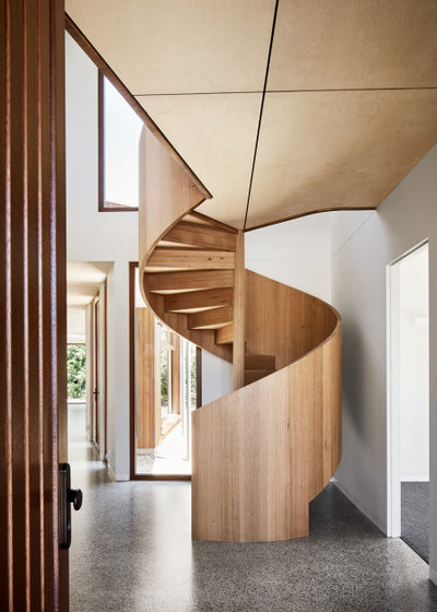 Contemporary Staircase by S&A Stairs