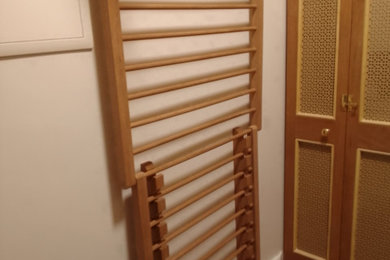Hardwood clothes airer