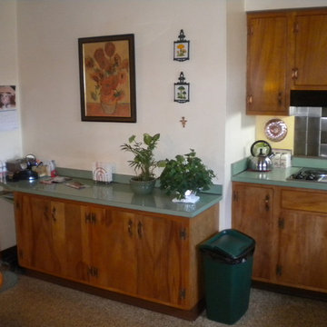 BEFORE Cherry Cabinets with Typhoon Bordeaux Granite Counter Tops