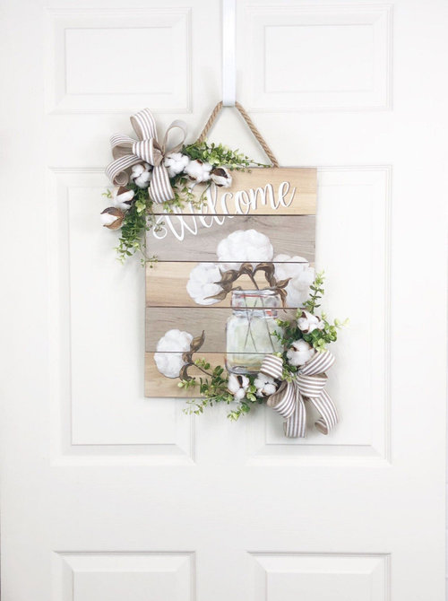 12 Ideas for What should hang on the front door