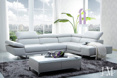 1717 Italian Leather Sectional Right Hand Facing | J&M Furniture