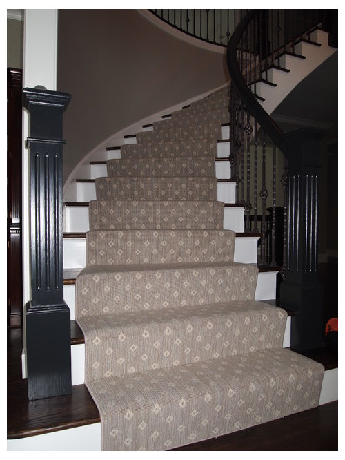 Ideas for patterned carpet on stairs?