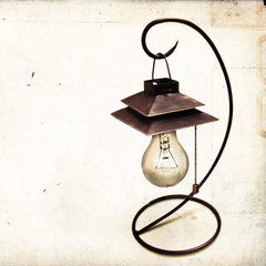 Zuki Lamp