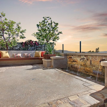 Santos Residence