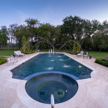 Barrington Hills, IL Scalloped Edge Pool with Round Hot Tub and Sunshelf