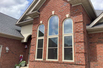 Exterior home idea in Louisville