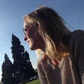 Lizzie Bush's photo