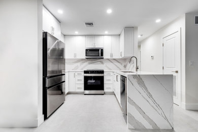 Inspiration for a modern kitchen remodel in Miami