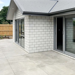 Premier Brick Country in White - Products