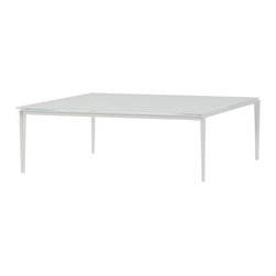 ROYAL BOTANIA Little 240 Table - Outdoor Dining Tables